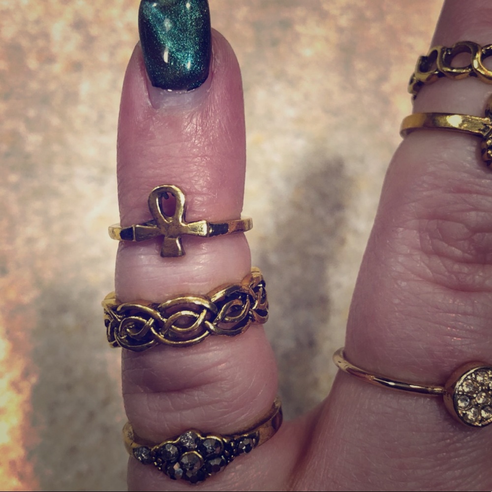 14 Rings - Picture 4 of 4